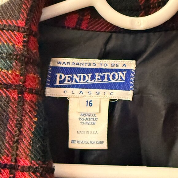 ✨ Pendleton Classic Wool Blazer – Size 16 – Red & Green Tartan Plaid ✨ - Picture 6 of 10